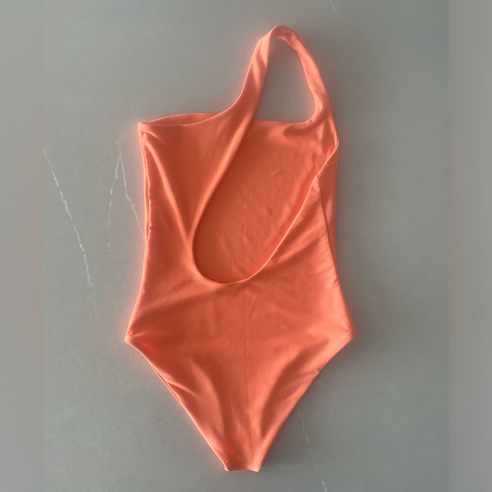 JADE Swim Evolve One Piece in Melon 🧡